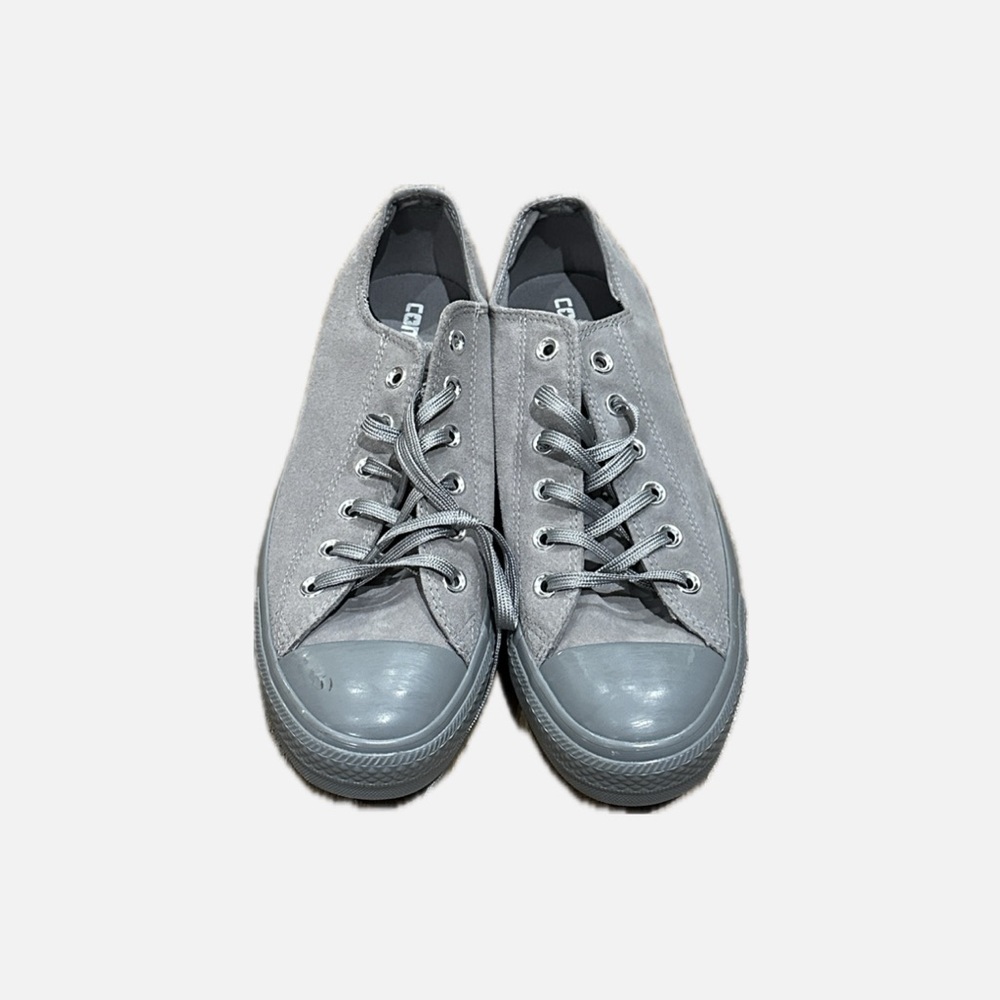 NWOT Converse grey suede chuck taylor all star low top women’s size 10